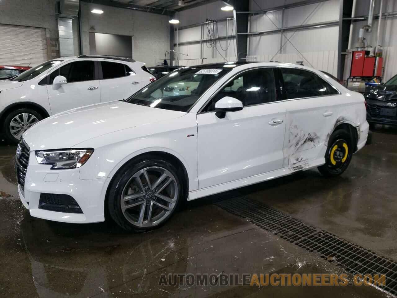 WAUGUGFFXH1032772 AUDI A3 2017