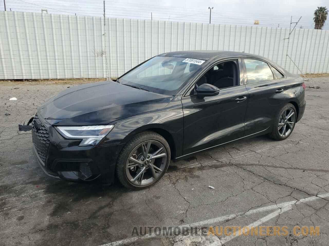 WAUHUDGY6RA084727 AUDI A3 2024