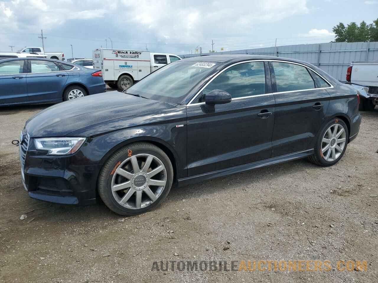 WAUJ8GFF0J1077686 AUDI A3 2018