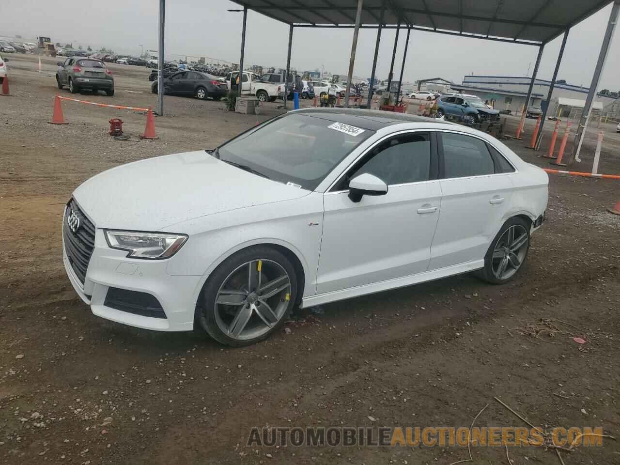 WAUJ8GFF1H1006328 AUDI A3 2017