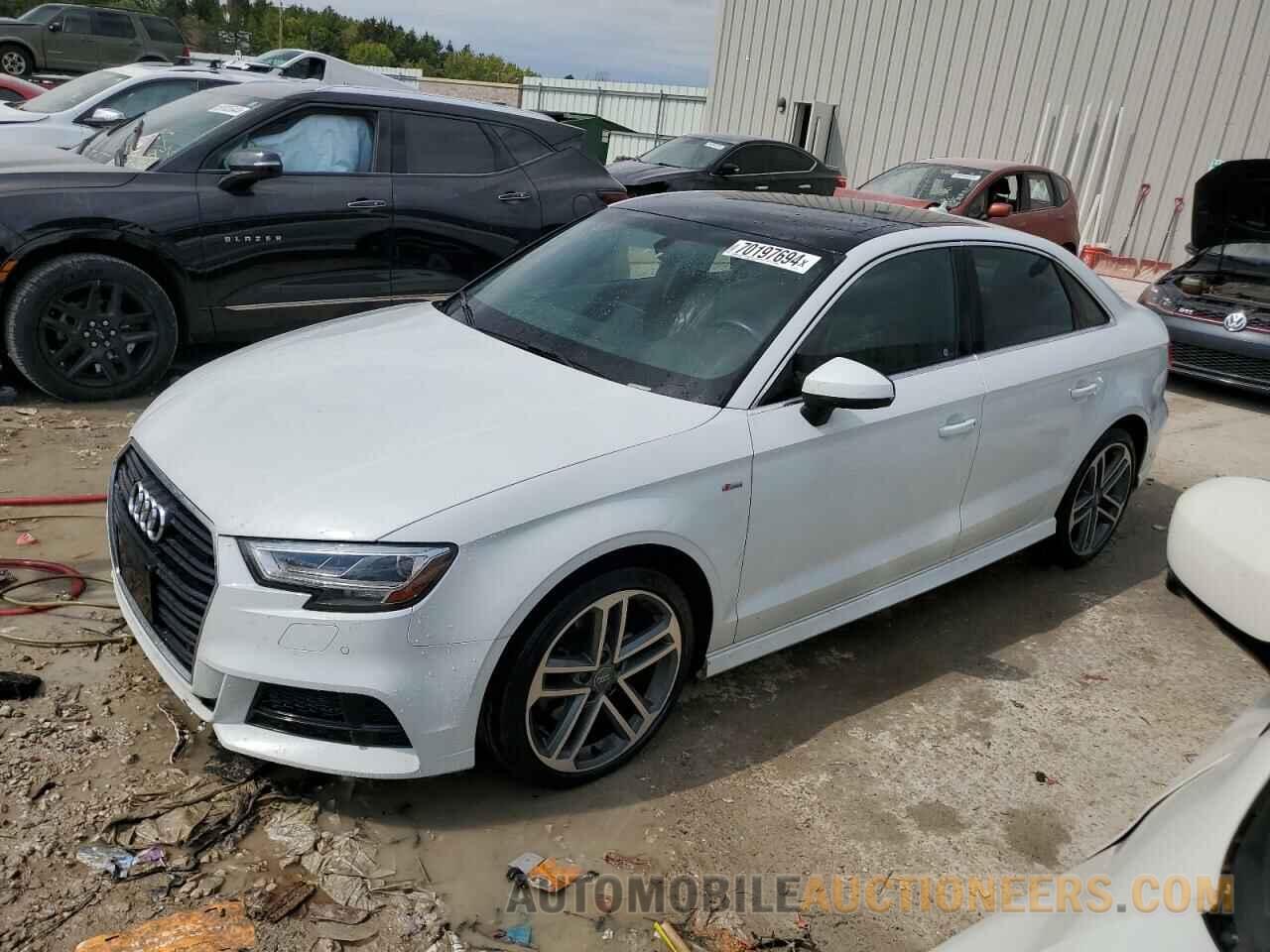 WAUJ8GFF2H1010114 AUDI A3 2017