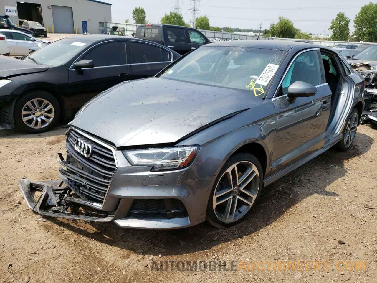 WAUJ8GFF3H1043025 AUDI A3 2017