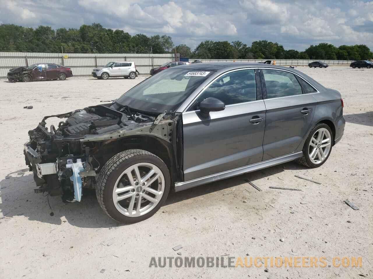 WAUJ8GFF3J1083207 AUDI A3 2018