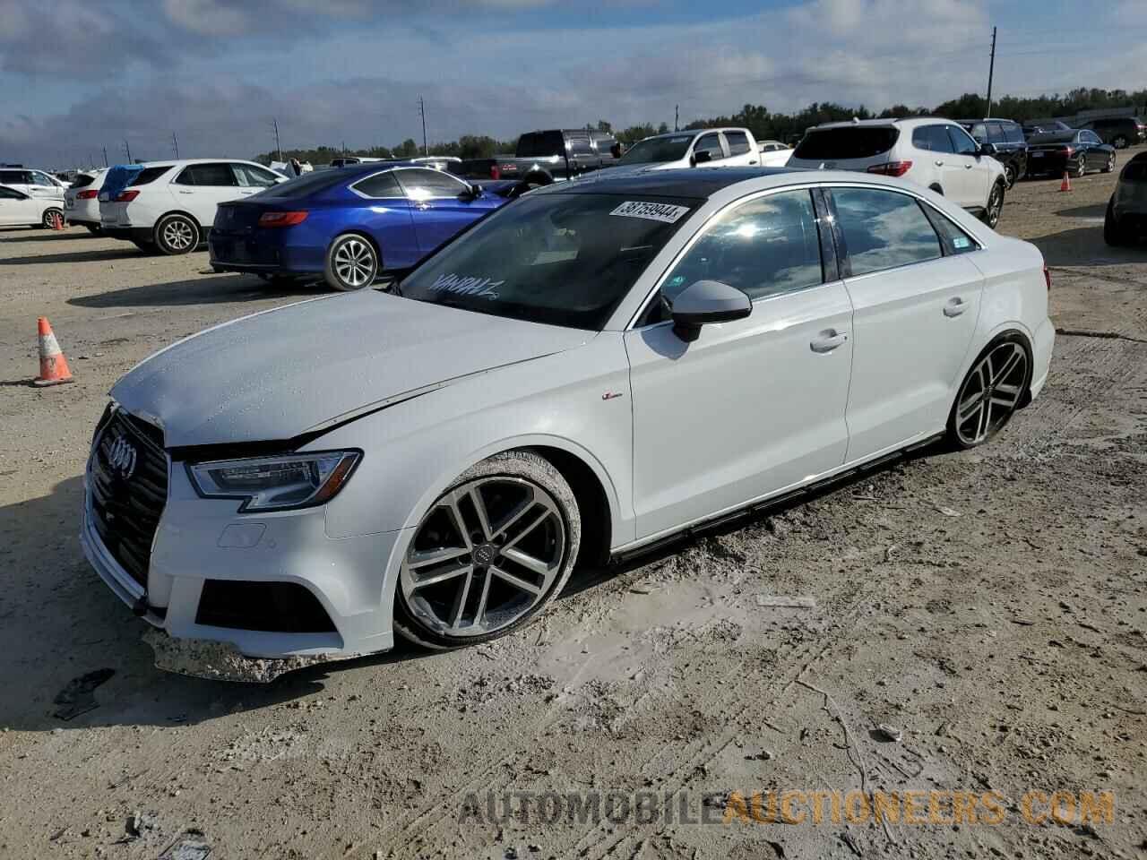 WAUJ8GFF5H1032799 AUDI A3 2017