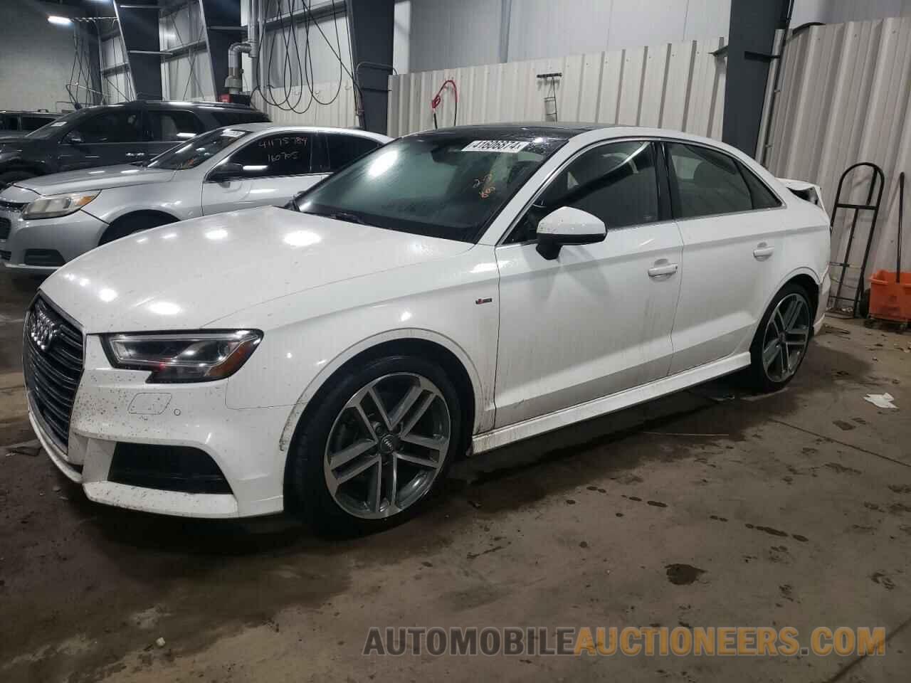 WAUJ8GFF9J1069070 AUDI A3 2018