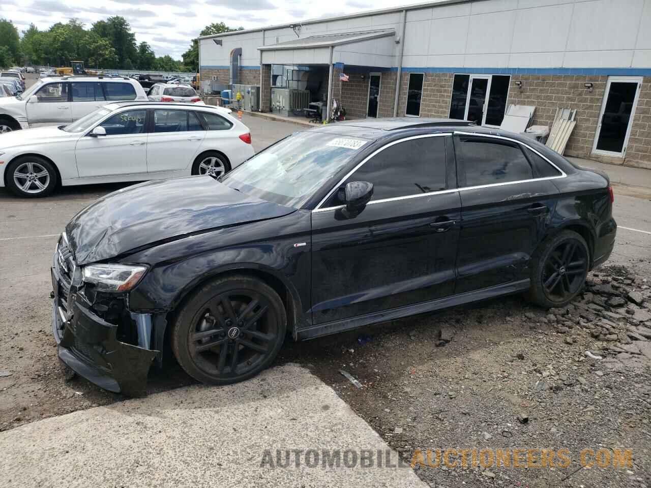 WAUJ8GFFXJ1076738 AUDI A3 2018