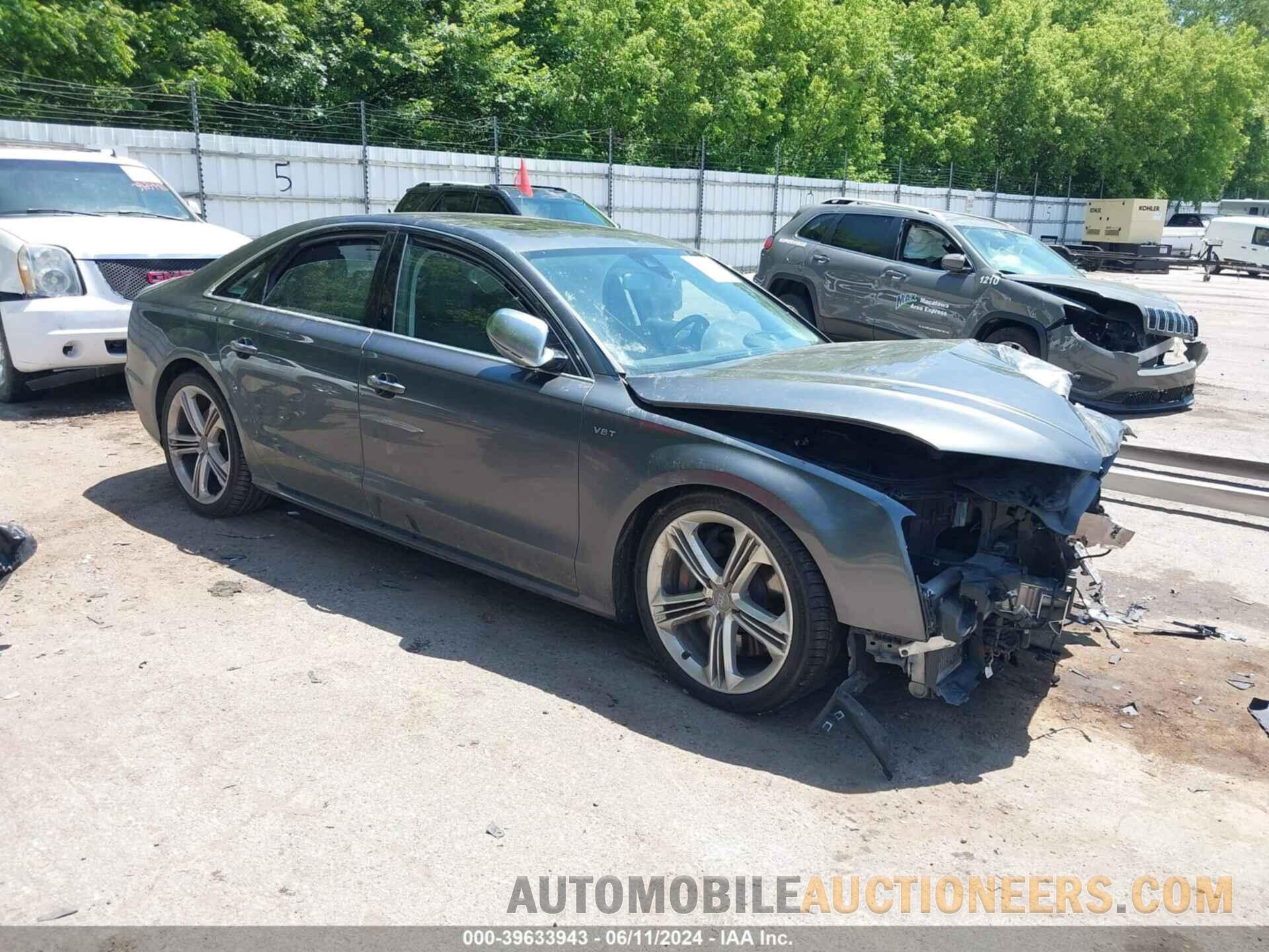 WAUJSAFD0GN002775 AUDI S8 2016