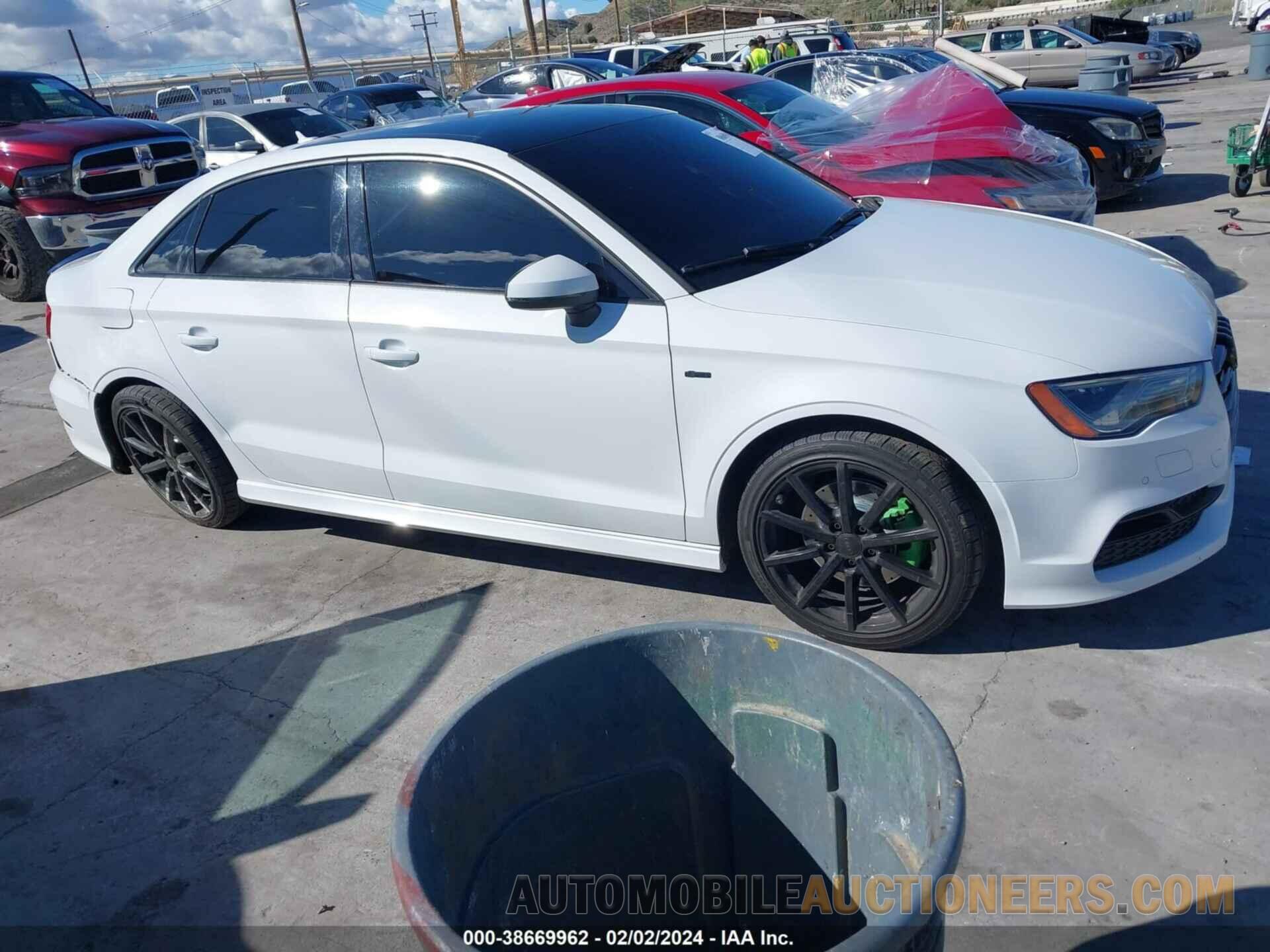 WAUKFGFF5F1034107 AUDI A3 2015