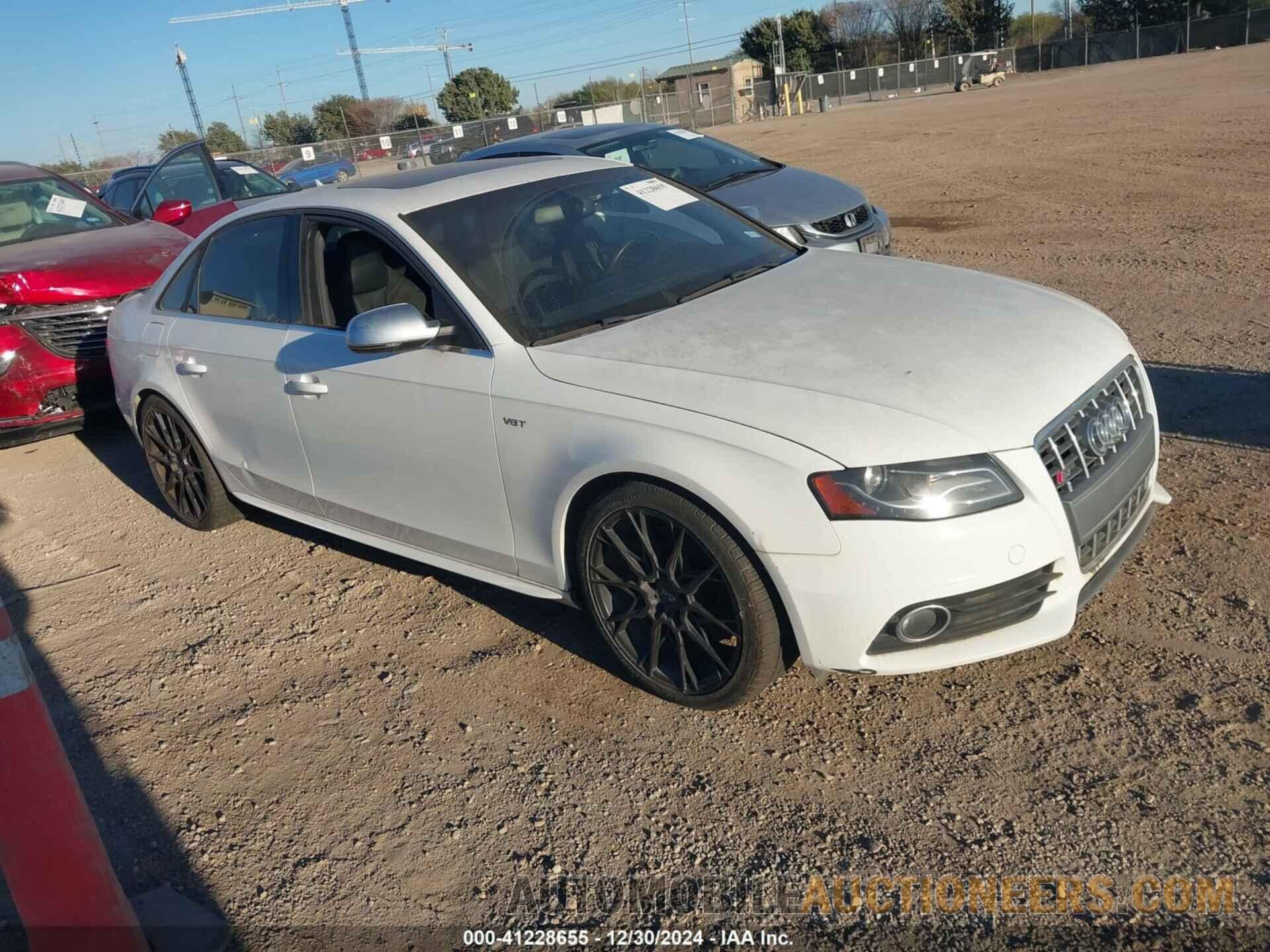 WAUKGAFL3BA076351 AUDI S4 2011