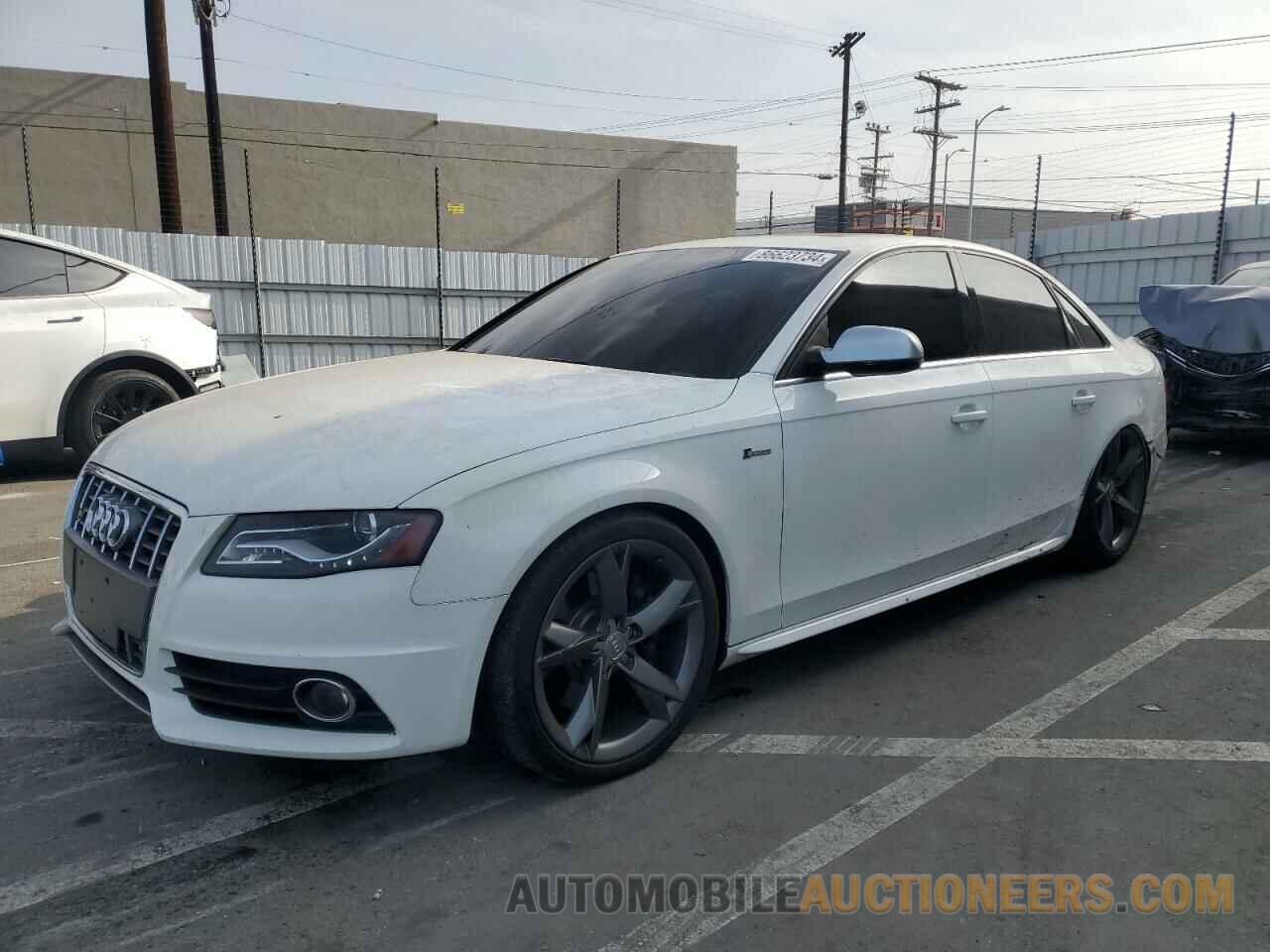 WAUKGAFLXBA076475 AUDI S4-RS4 2011