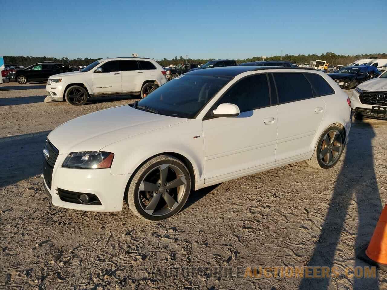 WAUKJAFM6CA089820 AUDI A3 2012