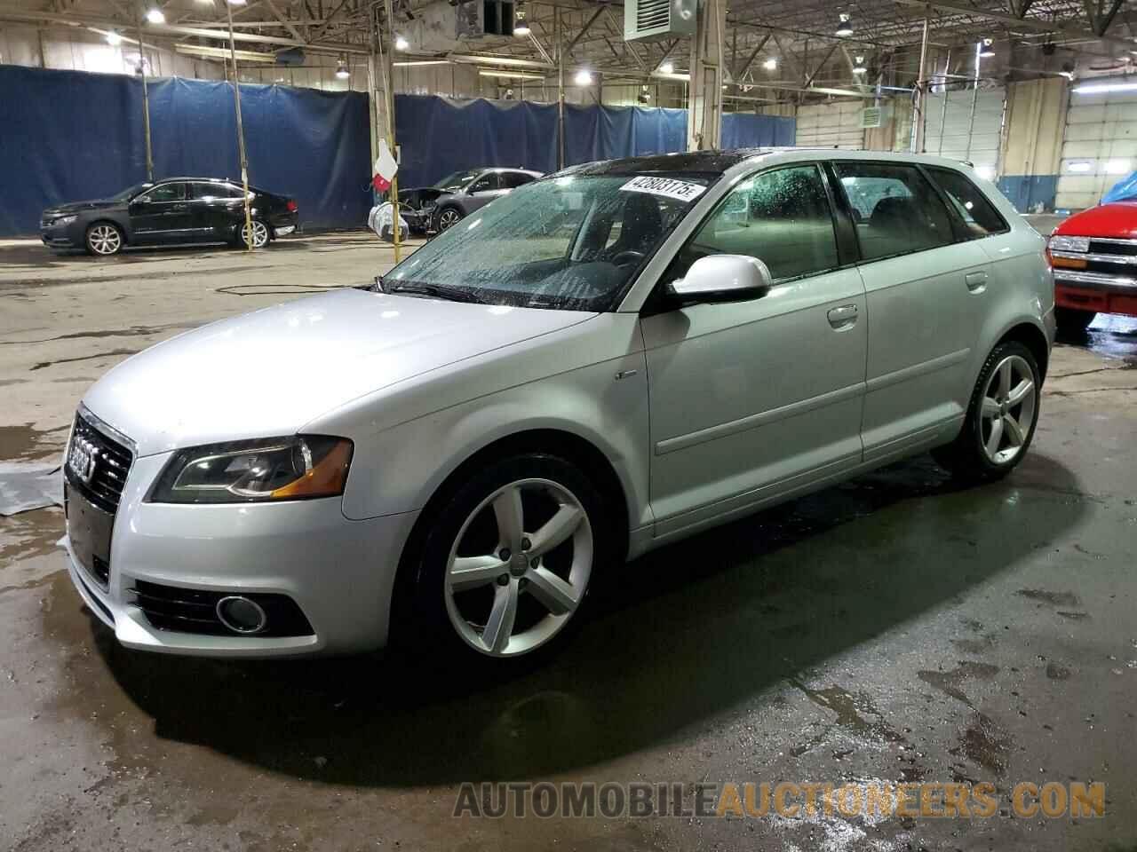 WAUKJAFM6DA027044 AUDI A3 2013