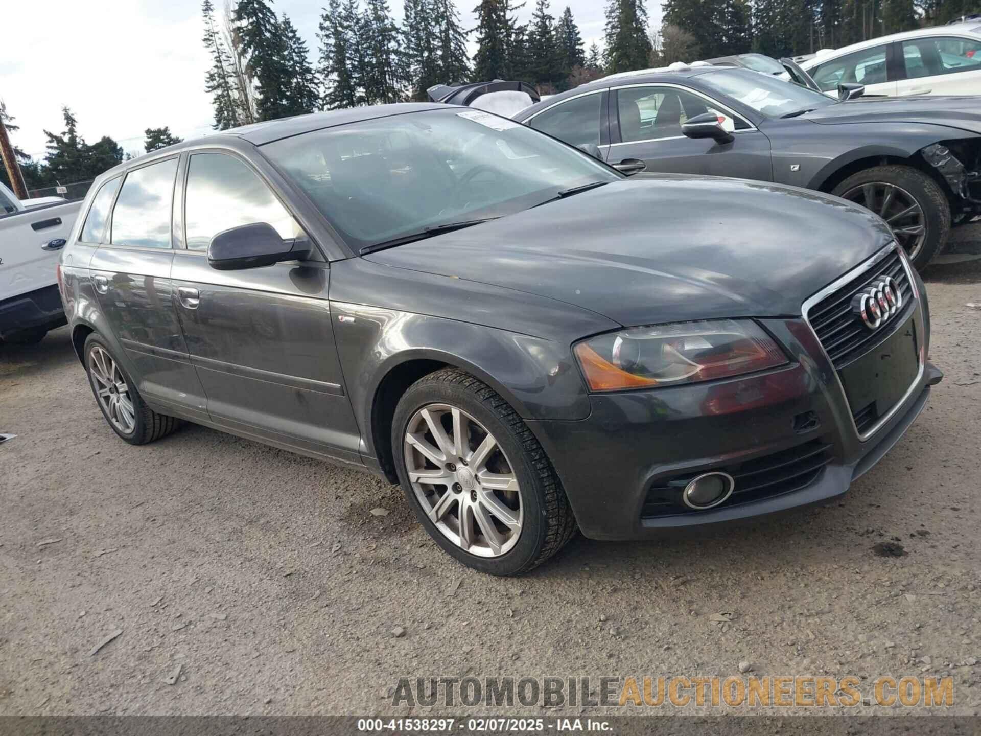 WAUKJAFM9DA023876 AUDI A3 2013