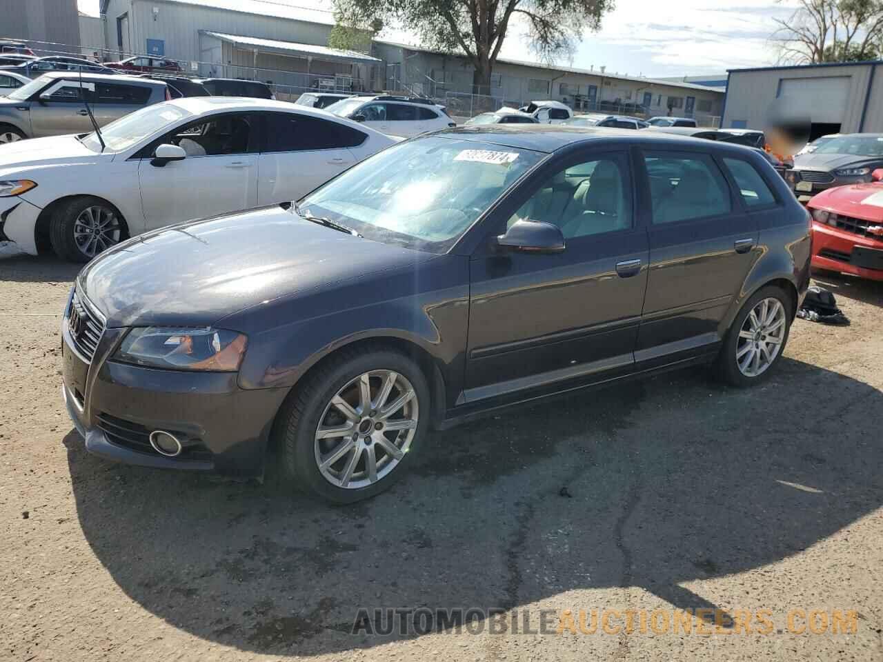 WAUKJAFM9DA024798 AUDI A3 2013