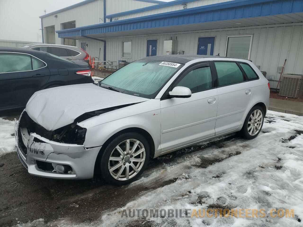 WAUKJAFMXDA027239 AUDI A3 2013