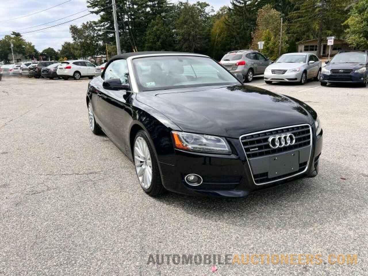 WAULFAFH0BN013557 AUDI A5 2011