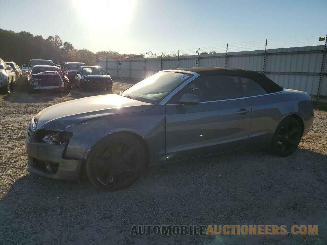 WAULFAFH3CN000528 AUDI A5 2012