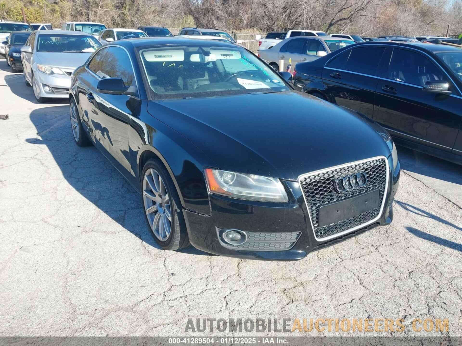 WAULFAFR0BA074973 AUDI A5 2011