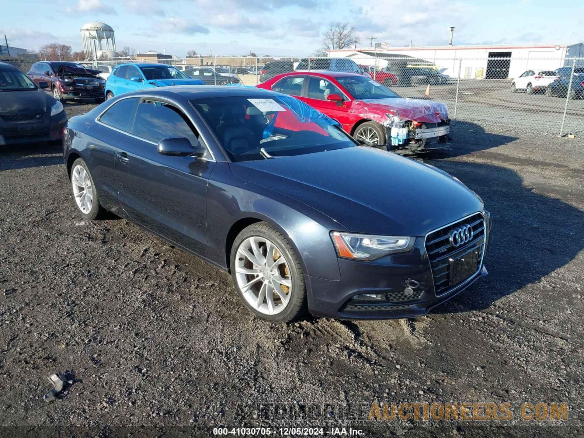 WAULFAFR0DA002044 AUDI A5 2013