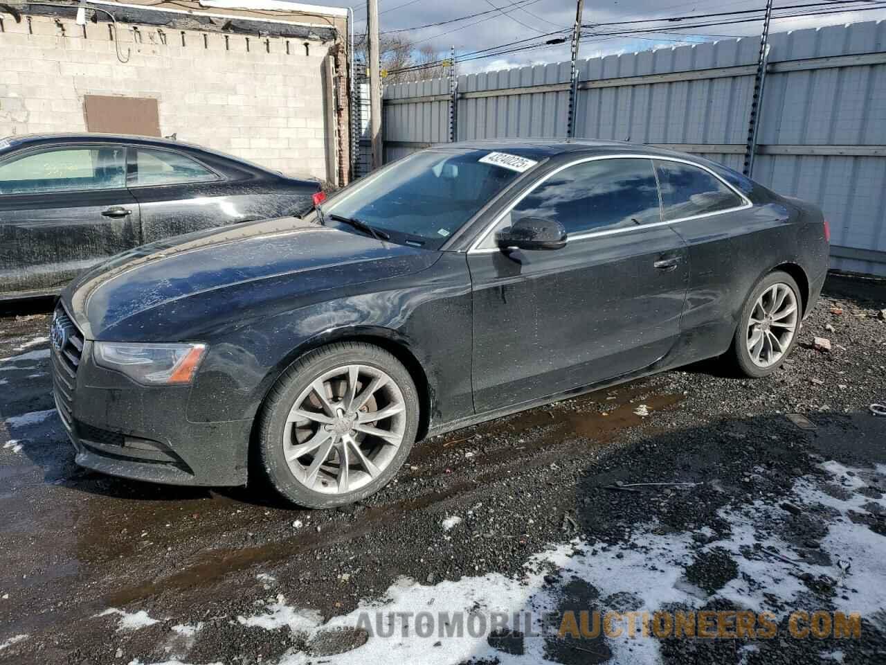 WAULFAFR0DA062048 AUDI A5 2013