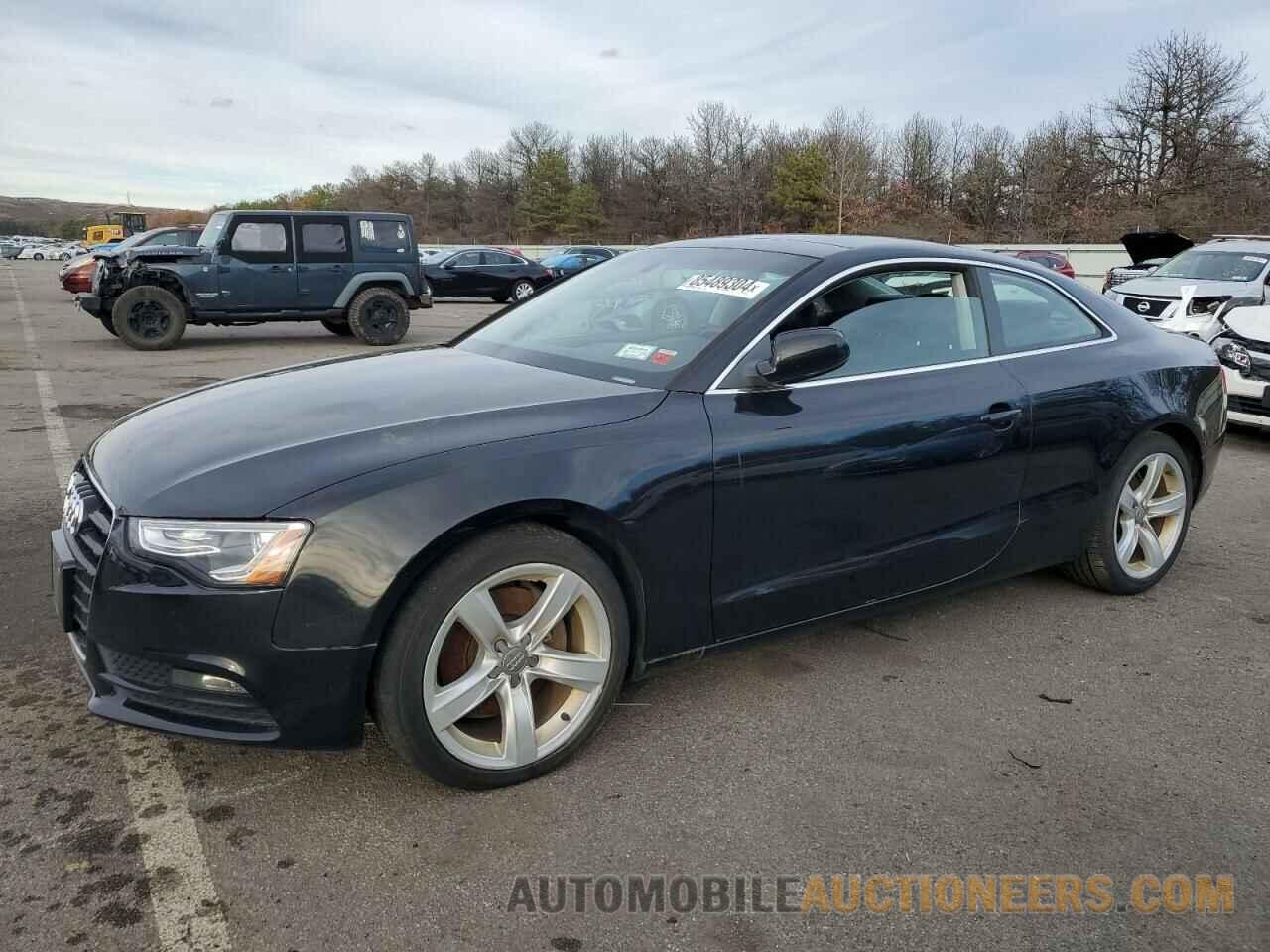 WAULFAFR2DA041461 AUDI A5 2013