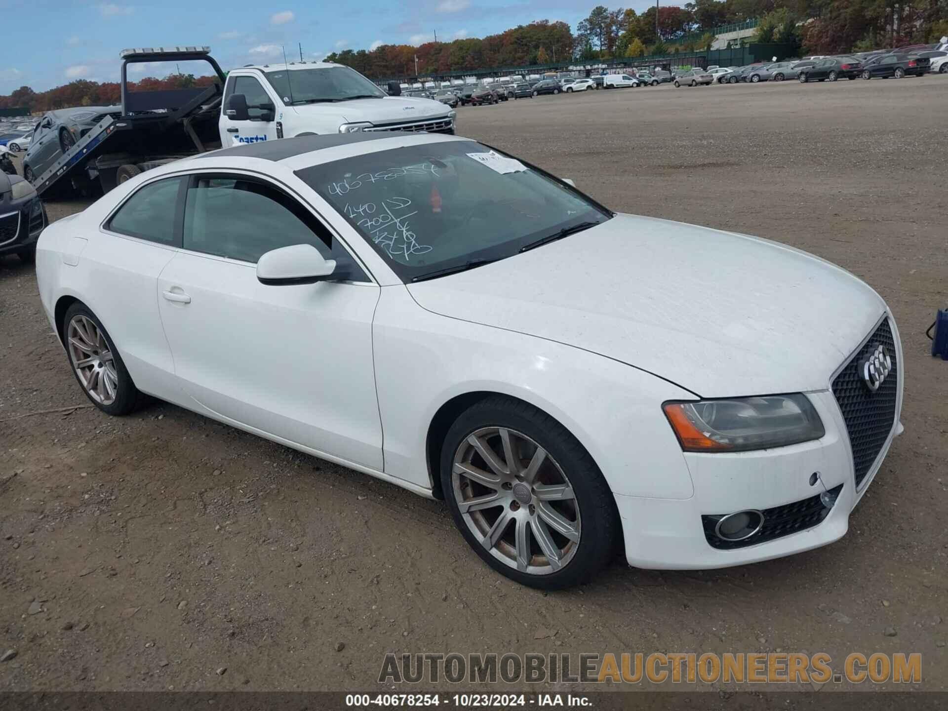 WAULFAFR4BA023119 AUDI A5 2011