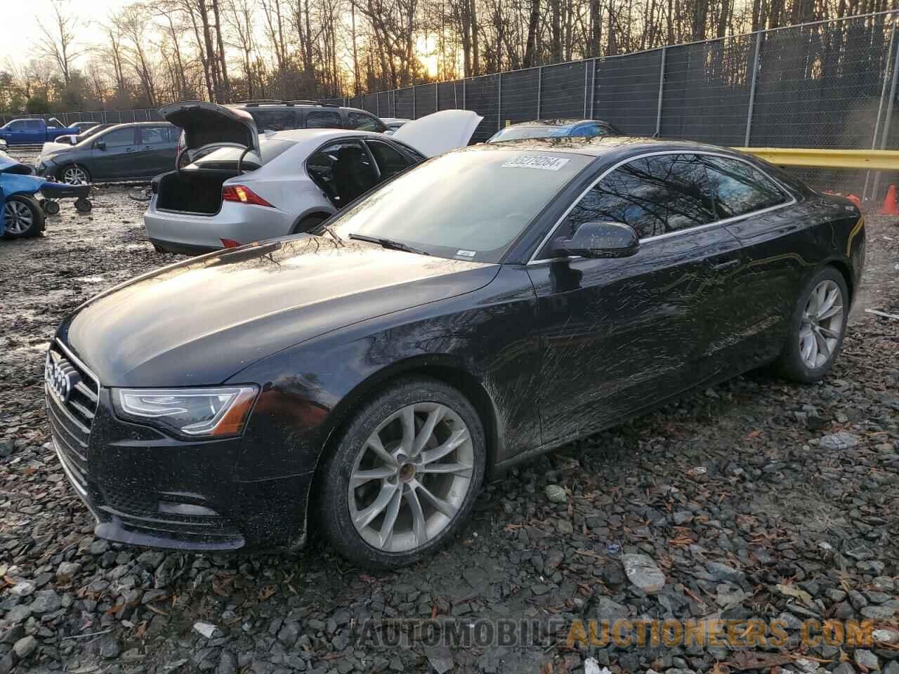 WAULFAFR4EA001786 AUDI A5 2014