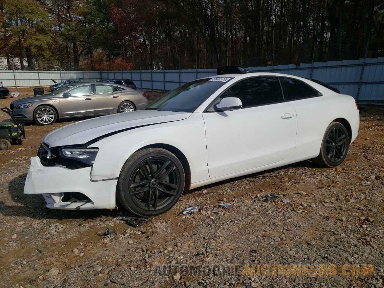 WAULFAFR6DA069957 AUDI A5 2013