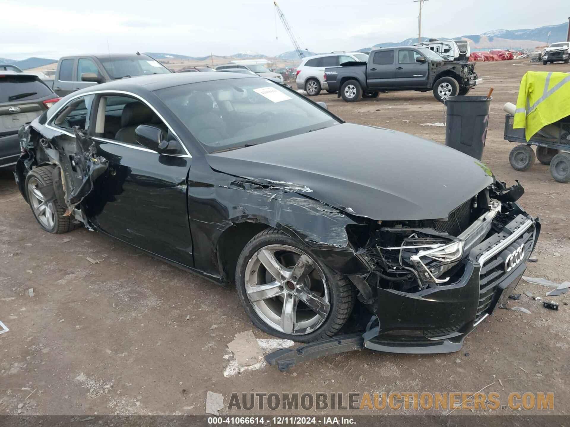 WAULFAFR7DA012165 AUDI A5 2013