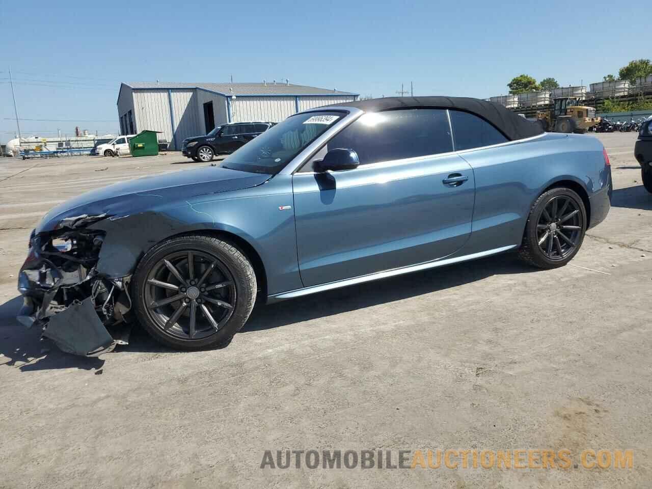 WAUMFAFH0FN000575 AUDI A5 2015