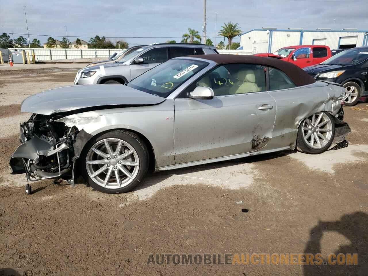 WAUMFAFHXFN001846 AUDI A5 2015