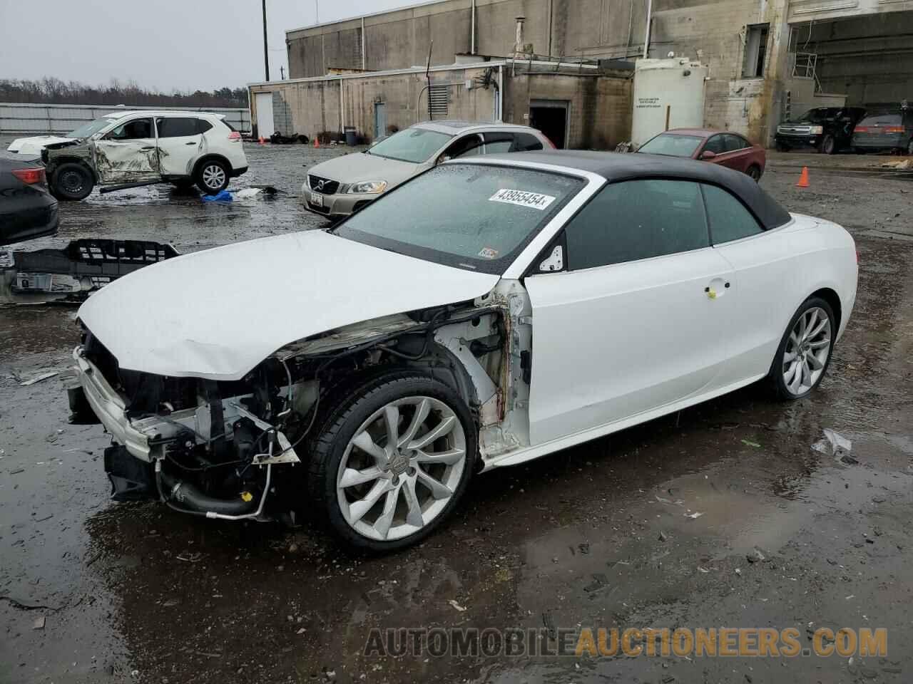 WAUMFAFHXFN010398 AUDI A5 2015