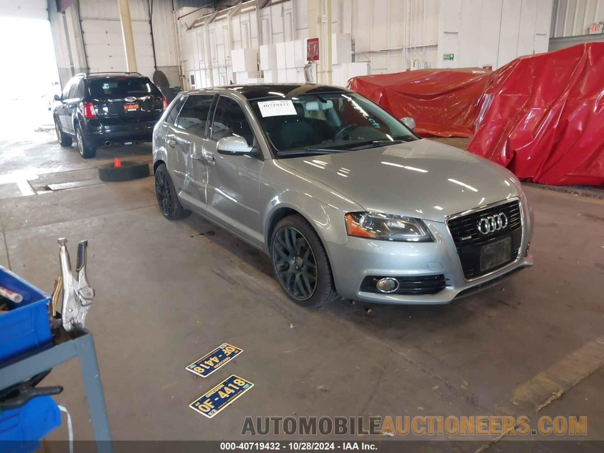 WAUMFAFM6DA024414 AUDI A3 2013