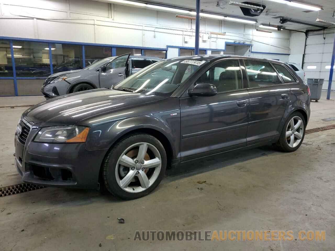 WAUMFAFM6DA033307 AUDI A3 2013