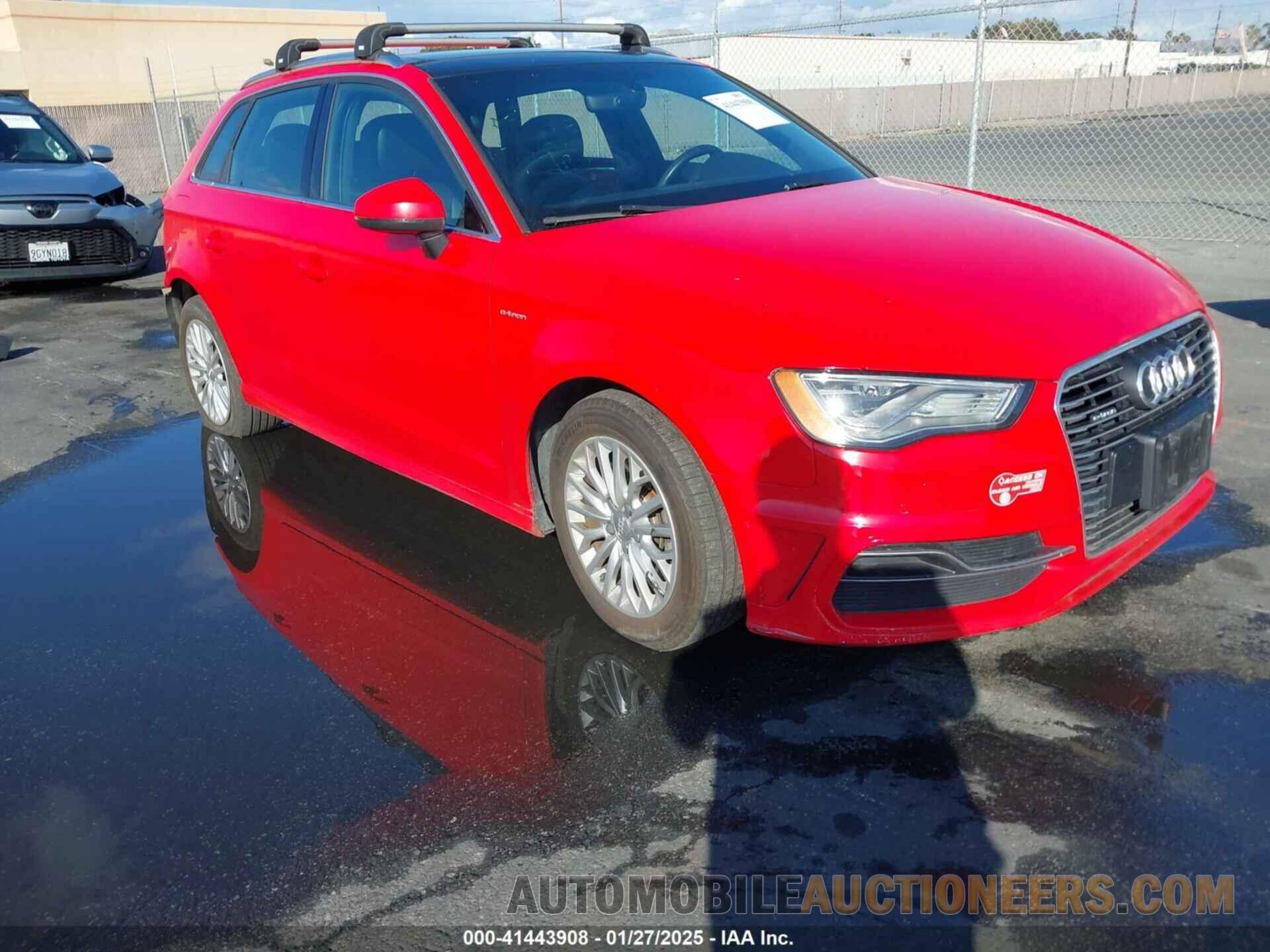 WAUMPBFF7GA120500 AUDI A3 E-TRON 2016