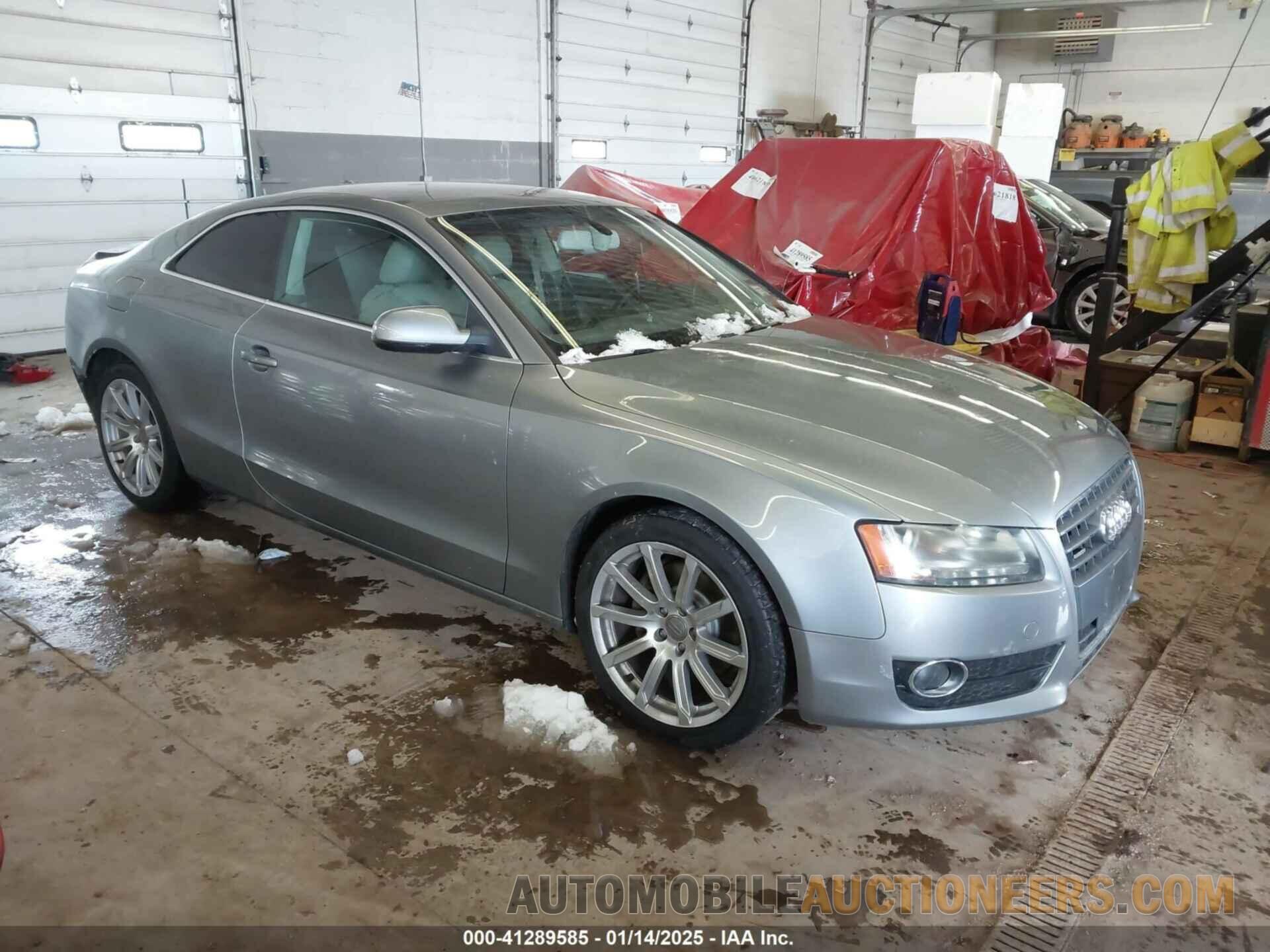 WAURFAFR5BA036942 AUDI A5 2011