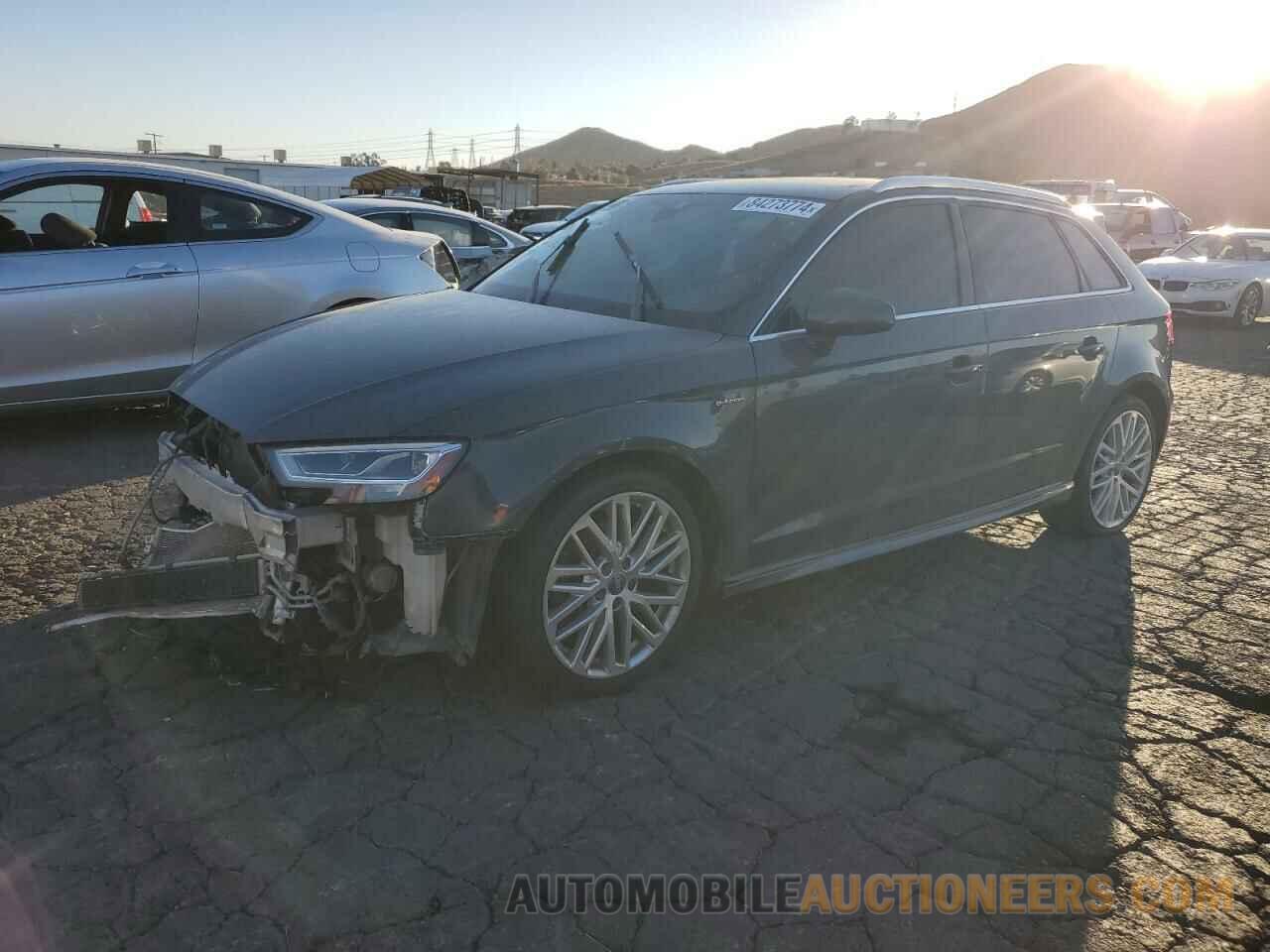 WAUSPBFF5JA089214 AUDI A3 2018