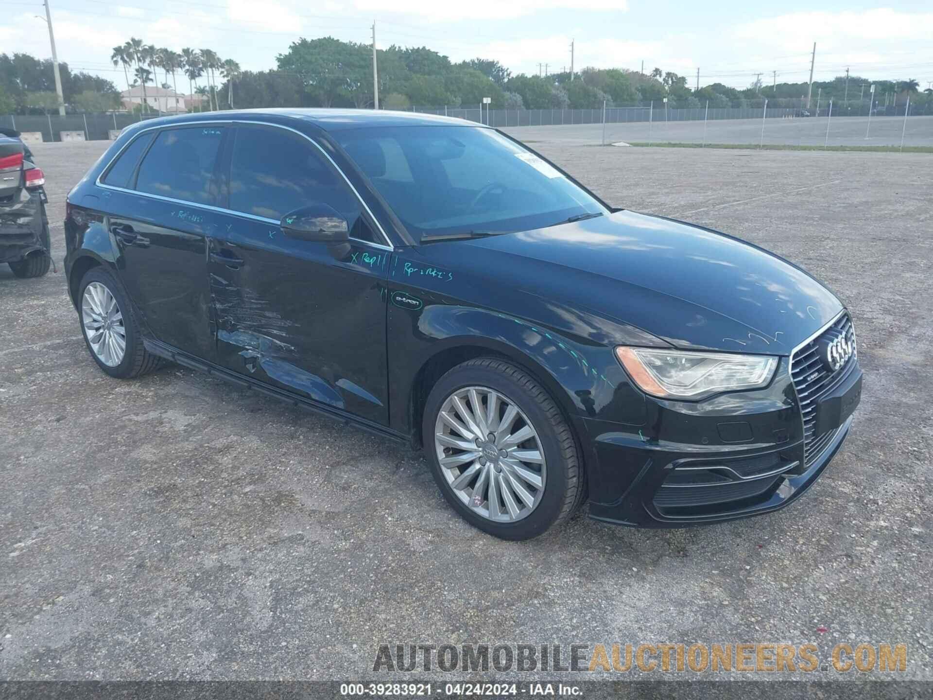 WAUTPBFF0GA094527 AUDI A3 E-TRON 2016