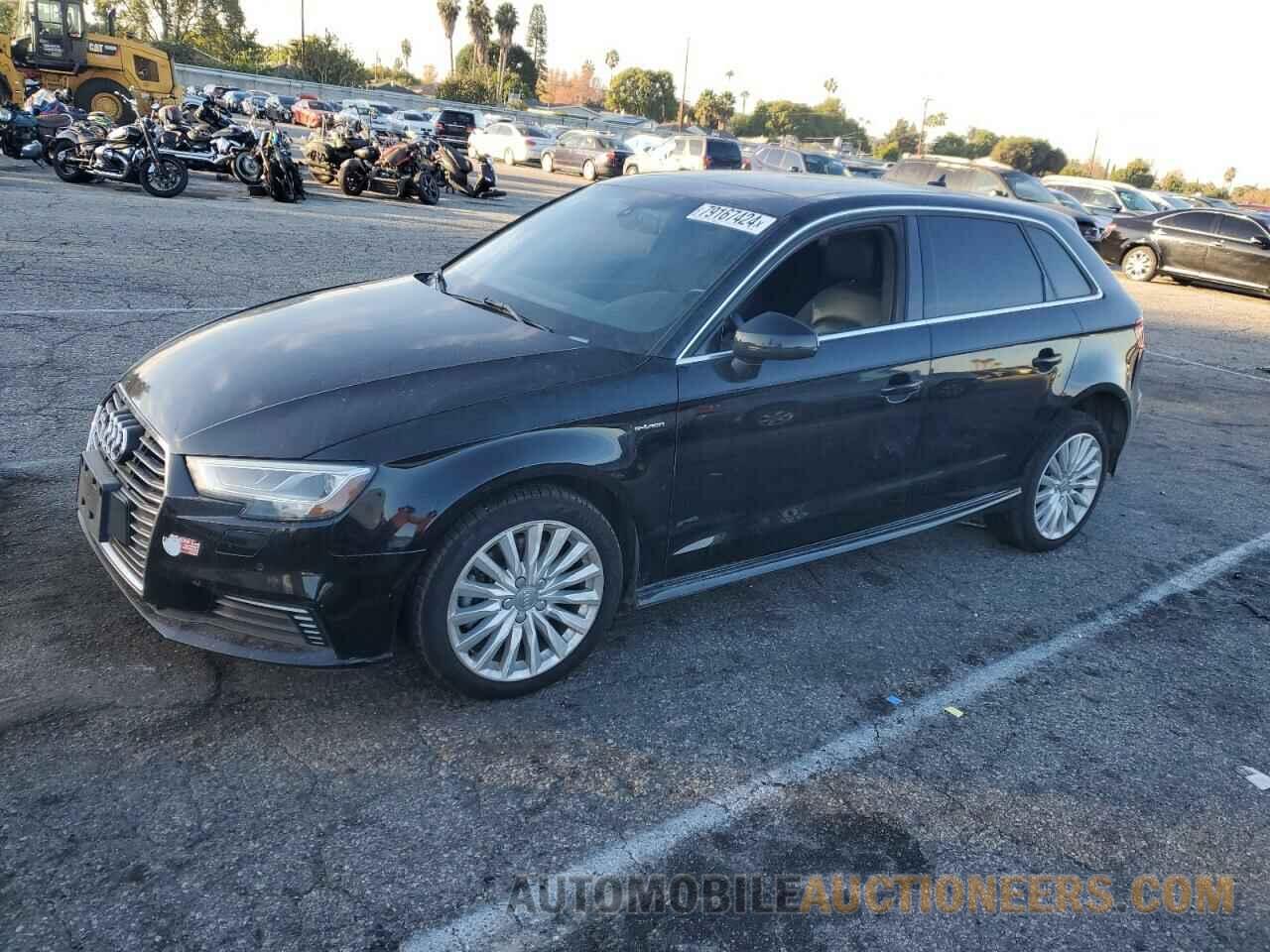 WAUTPBFF0HA058404 AUDI A3 2017