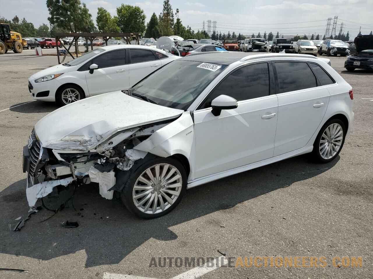 WAUTPBFF0HA128824 AUDI A3 2017