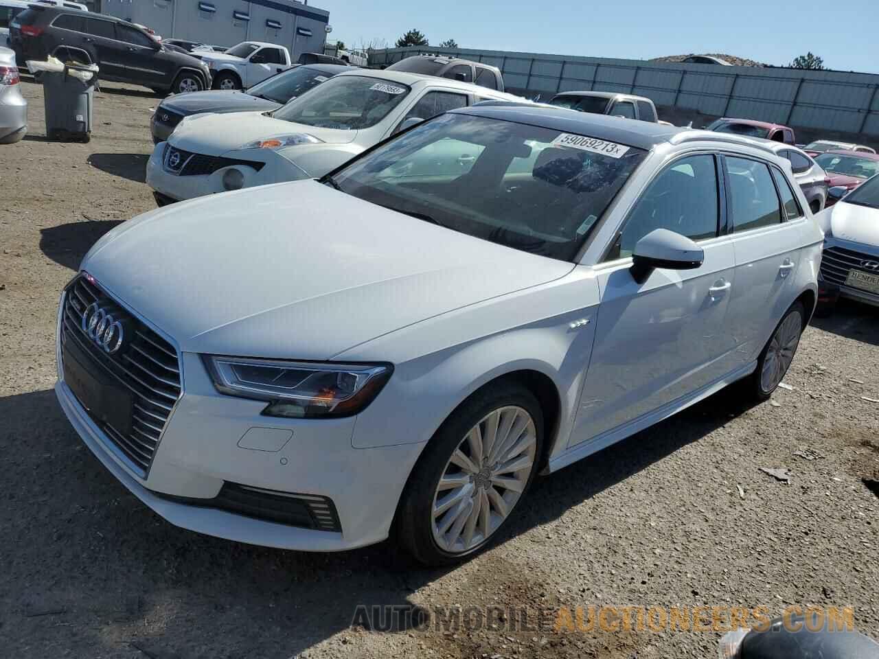 WAUTPBFF0HA130329 AUDI A3 2017