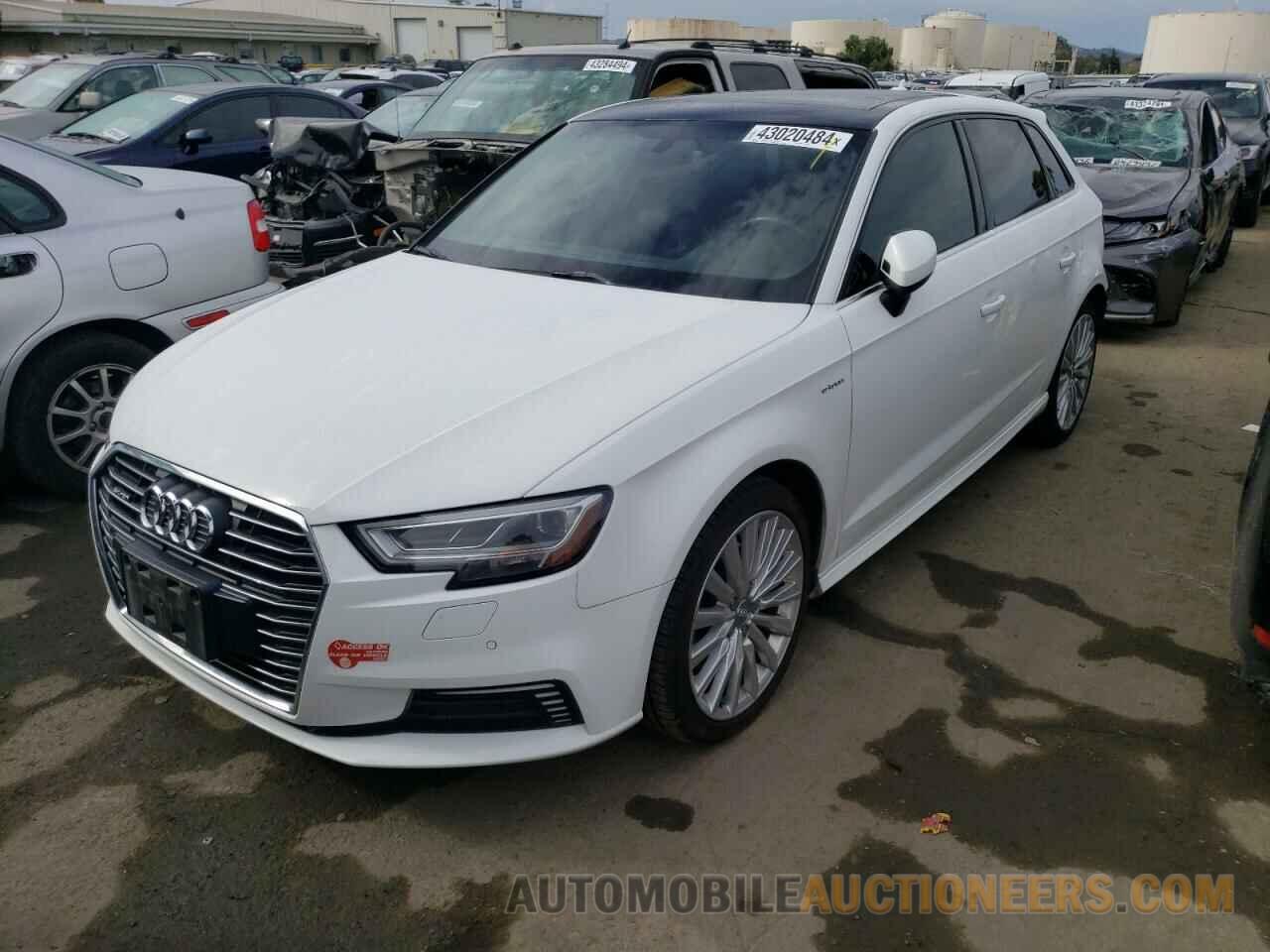 WAUTPBFF0HA138124 AUDI A3 2017