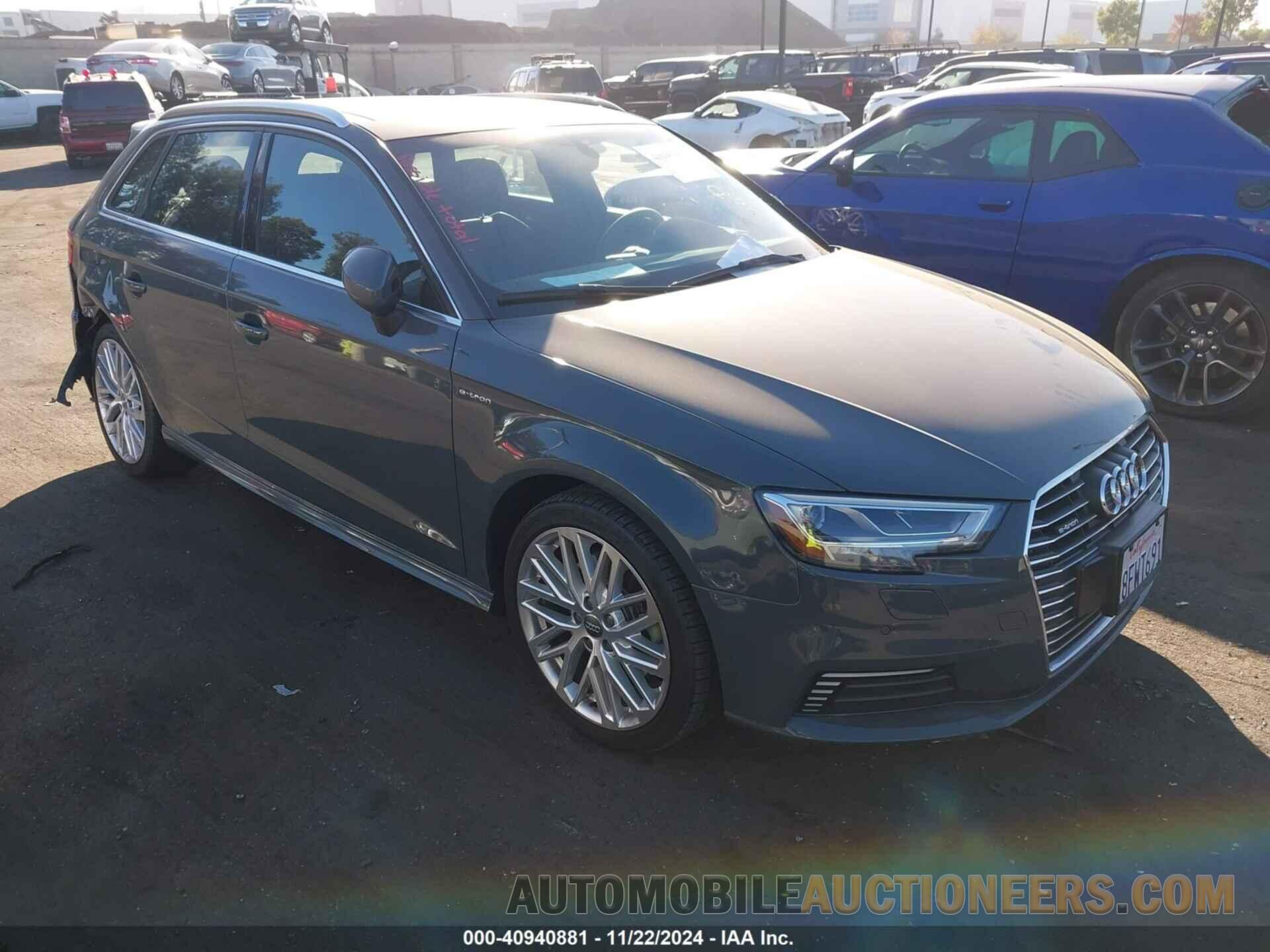 WAUTPBFF0JA154944 AUDI A3 SPORTBACK E-TRON 2018