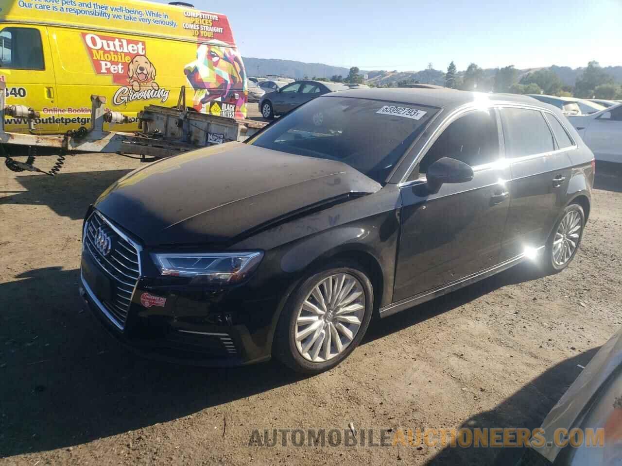 WAUTPBFF1HA089046 AUDI A3 2017