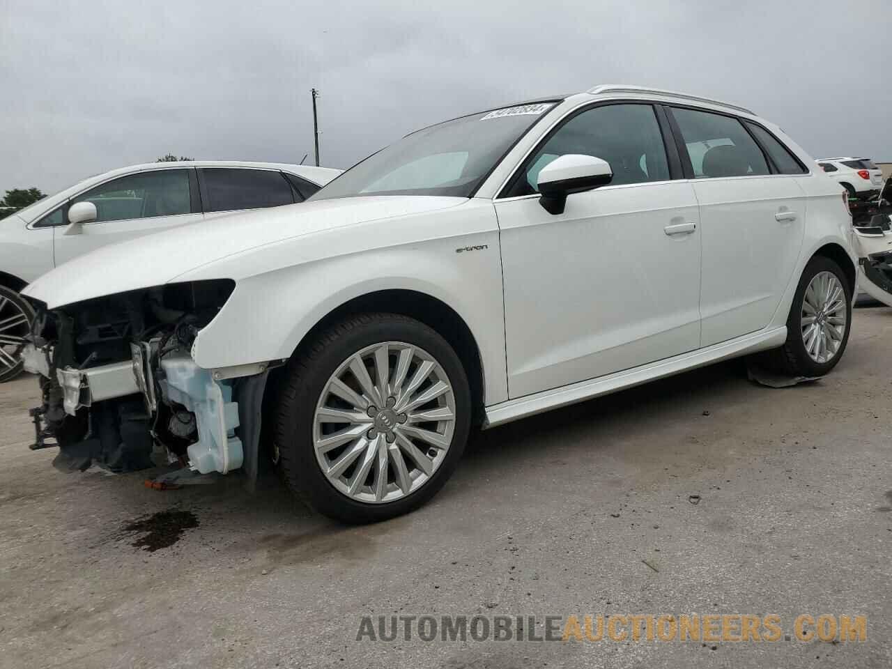 WAUTPBFF2GA078880 AUDI A3 2016