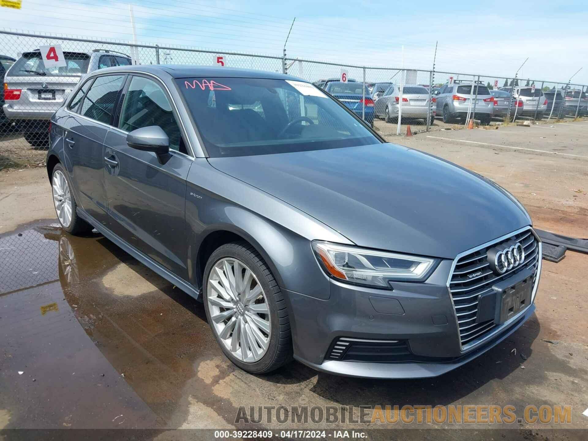 WAUTPBFF2HA041975 AUDI A3 E-TRON 2017