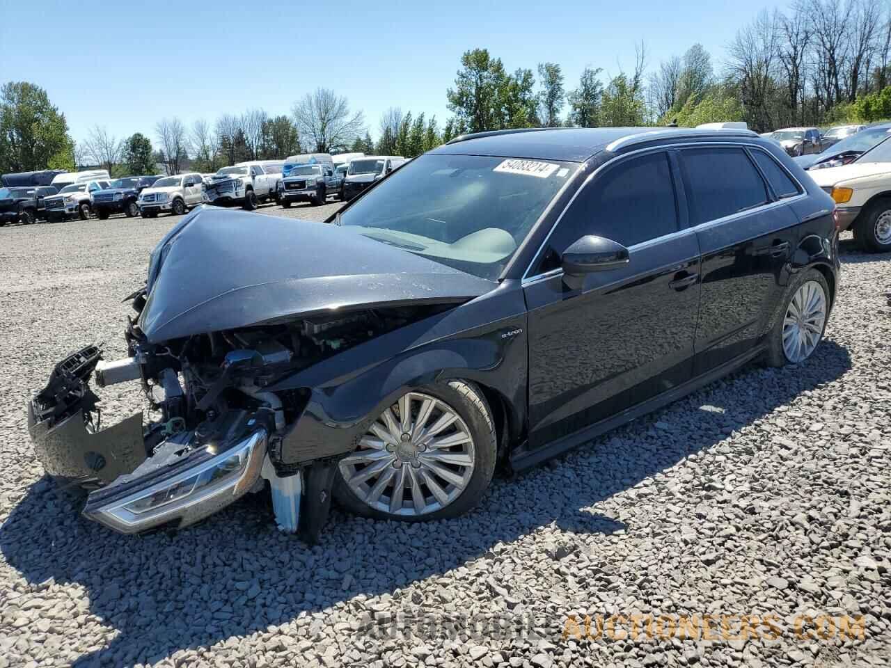 WAUTPBFF4HA137879 AUDI A3 2017