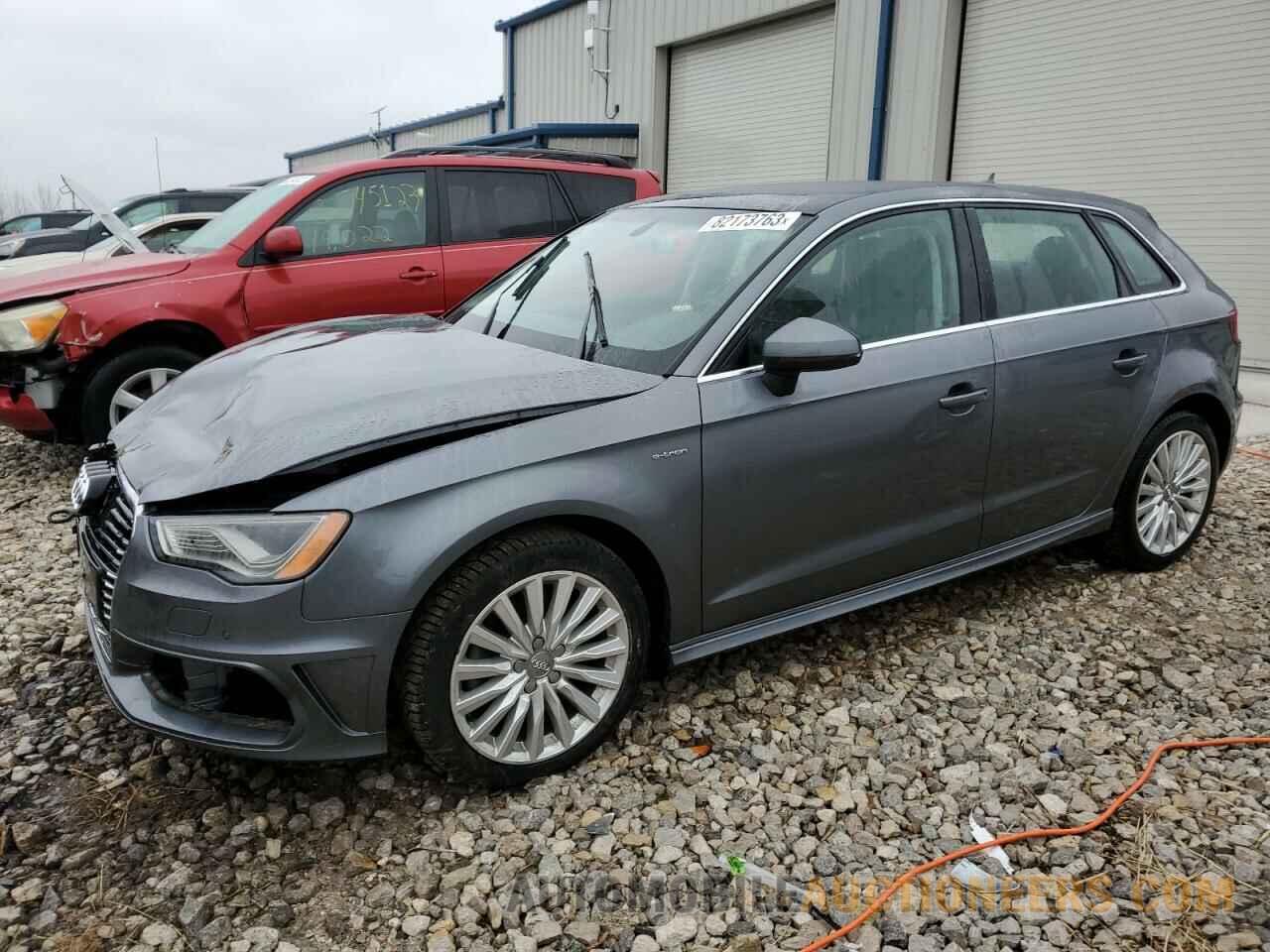 WAUTPBFF6GA050015 AUDI A3 2016