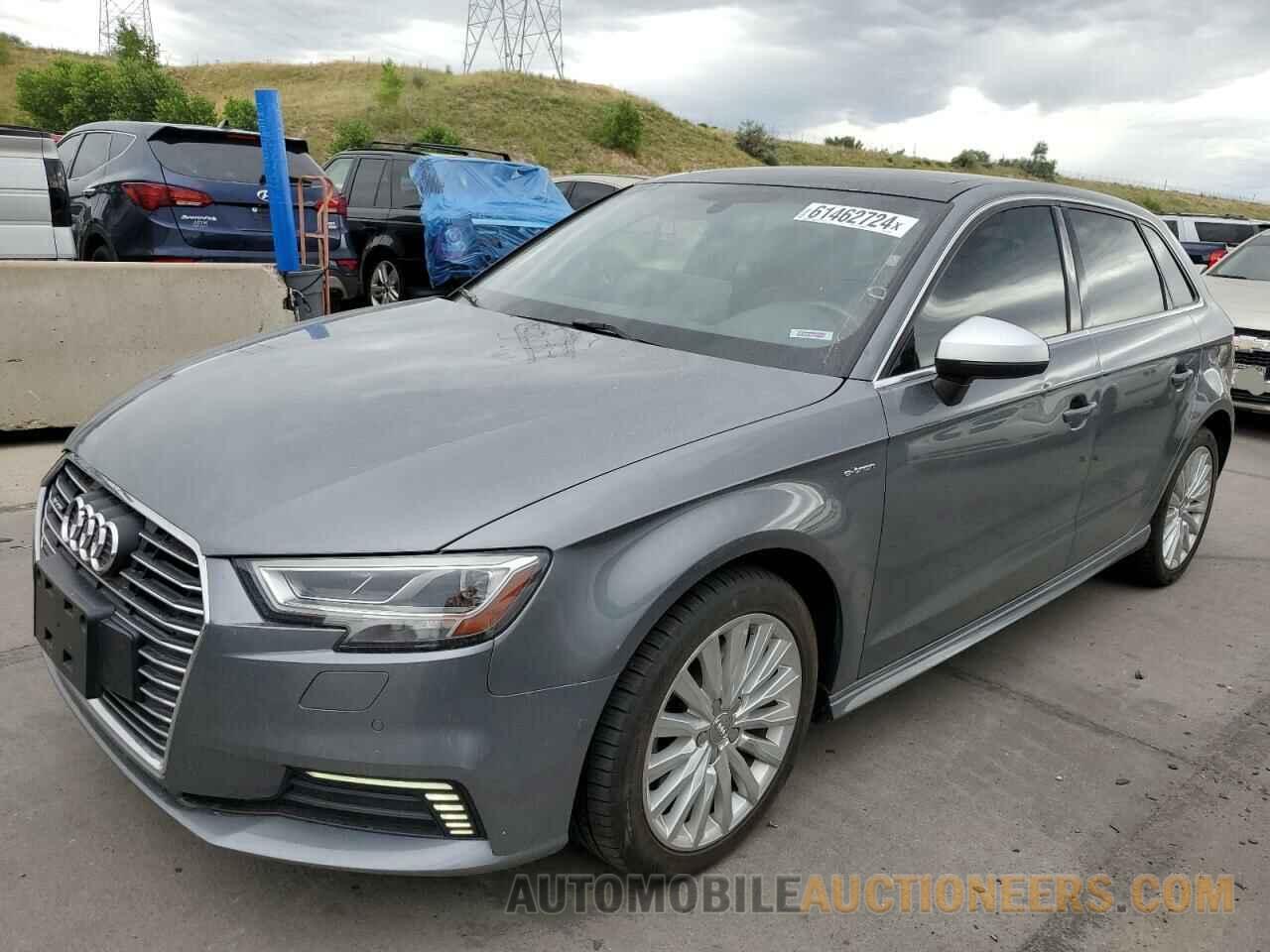 WAUTPBFF7HA056679 AUDI A3 2017