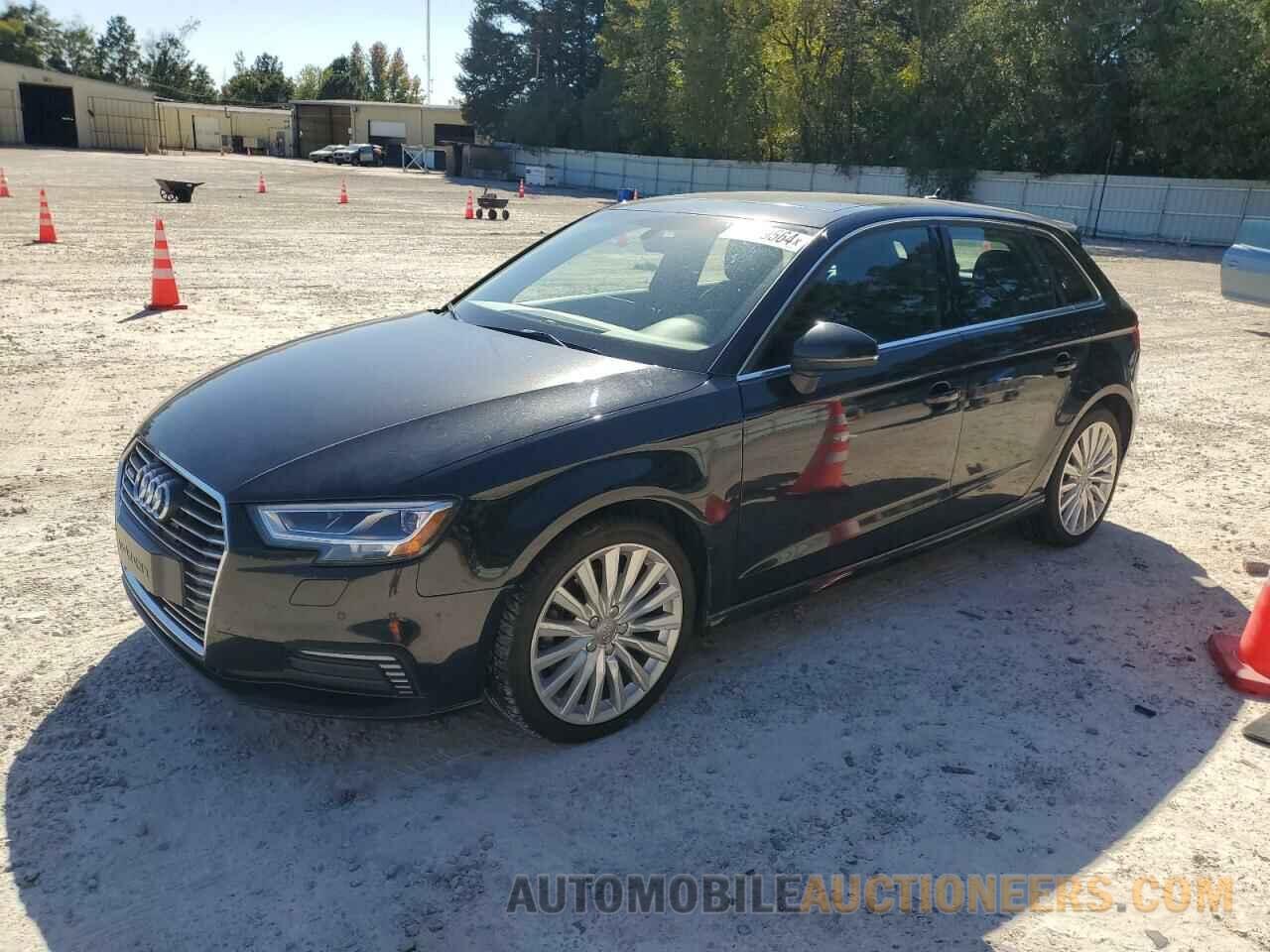 WAUTPBFF8HA091859 AUDI A3 2017